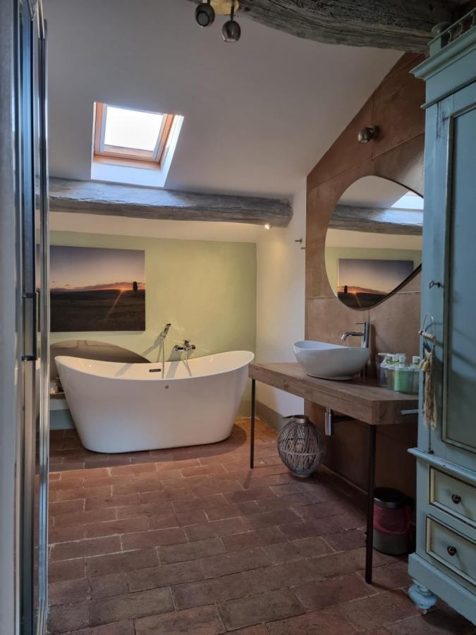 Il Giglio B&B Pienza Bagian luar foto