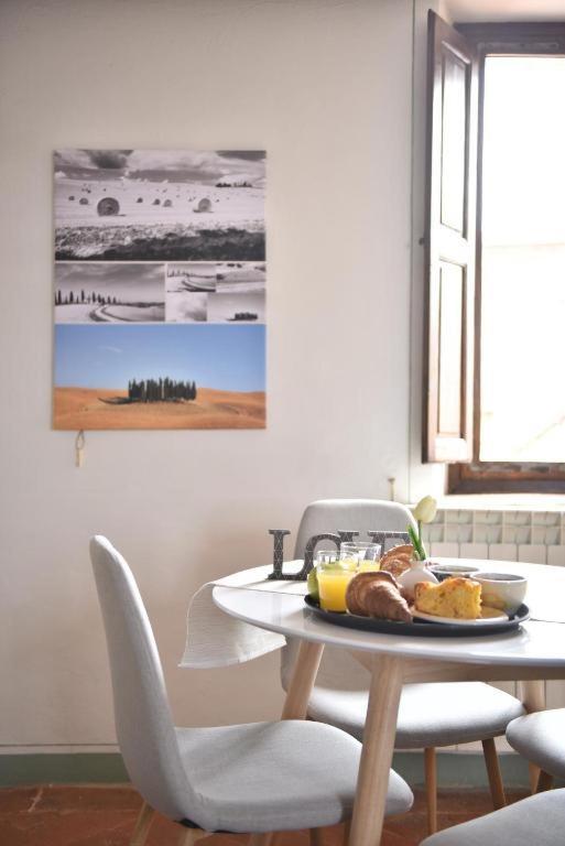 Il Giglio B&B Pienza Bagian luar foto