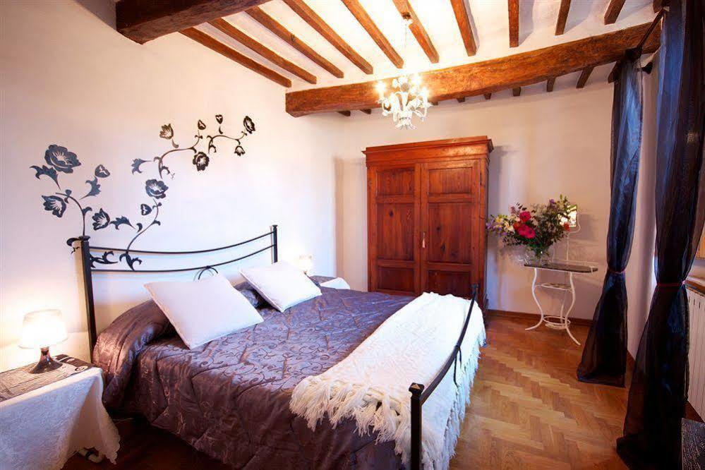 Il Giglio B&B Pienza Bagian luar foto