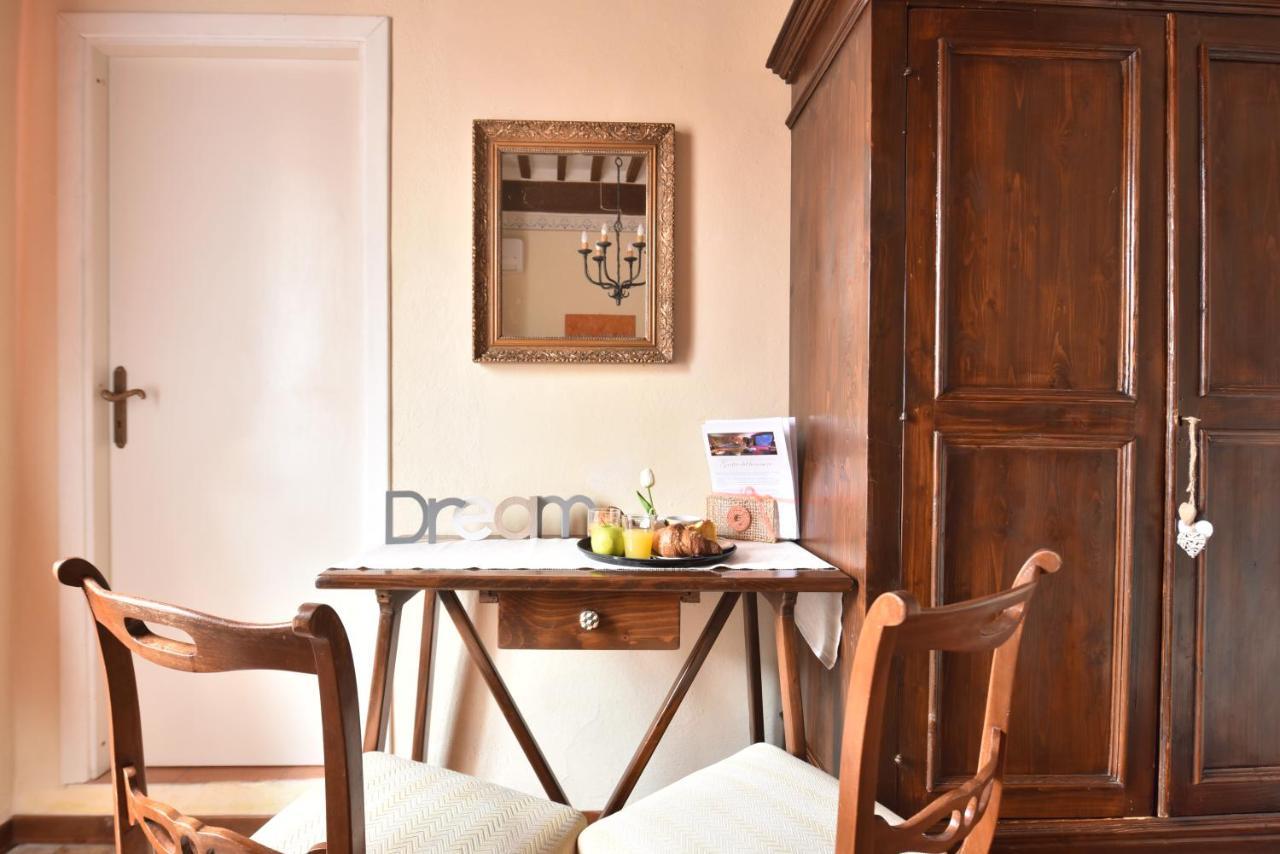 Il Giglio B&B Pienza Bagian luar foto